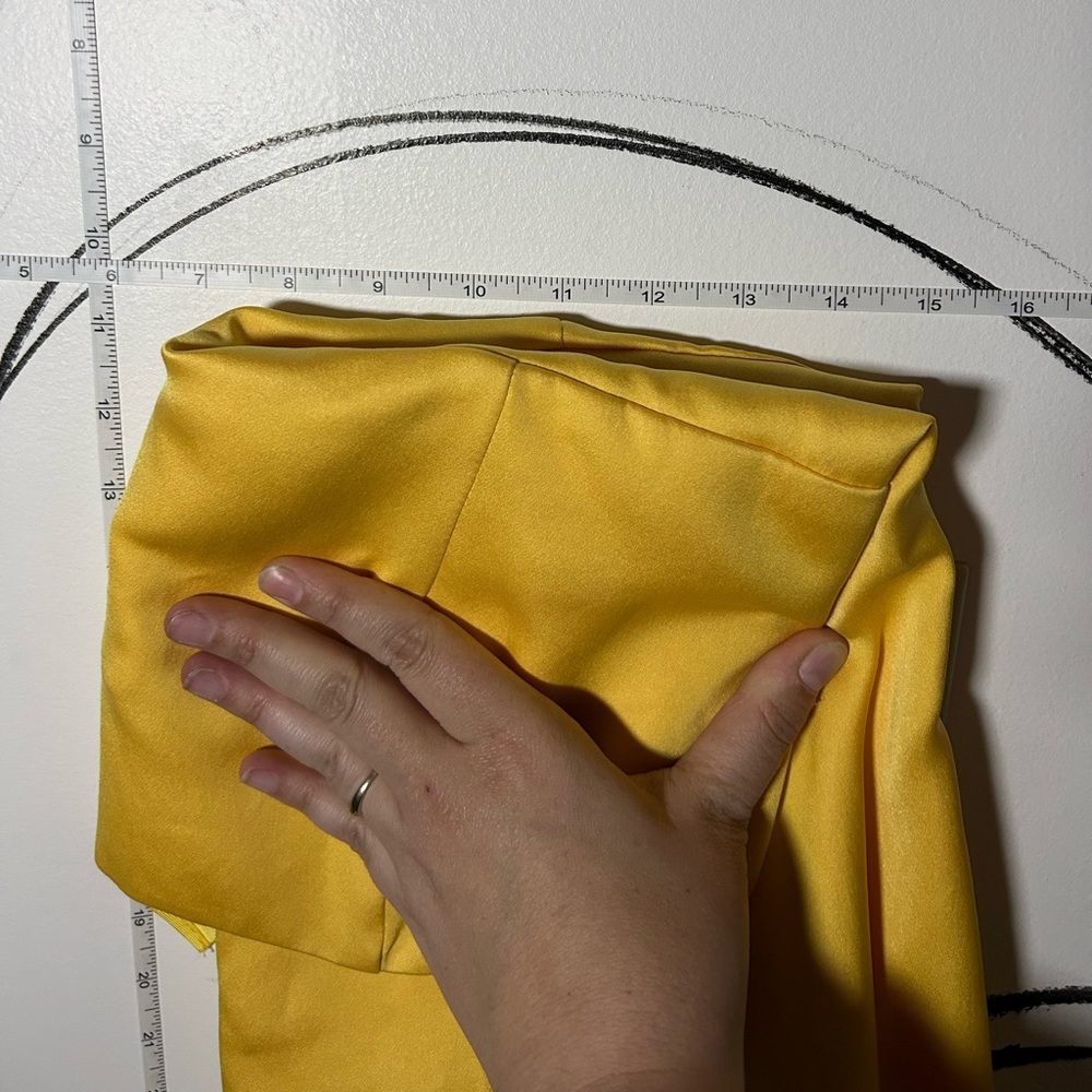 Zac Posen Strapless Yellow Satin Gown, Tulip Like Skirt, Flawed, Size 12 - Picture 17 of 17